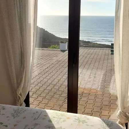 Beachfront House_praia Das Conchas *